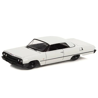 1963 Chevrolet Impala SS Lowrider Light Gray "Mijo Exclusives" Series Ltd Ed To 4800 Pcs 1/64 Diecast Model Car By Greenlight 3 1963 Chevrolet Impala SS Lowrider Light Gray "Mijo Exclusives" Series Ltd Ed To 4800 Pcs 1/64 Diecast Model Car By Greenlight
