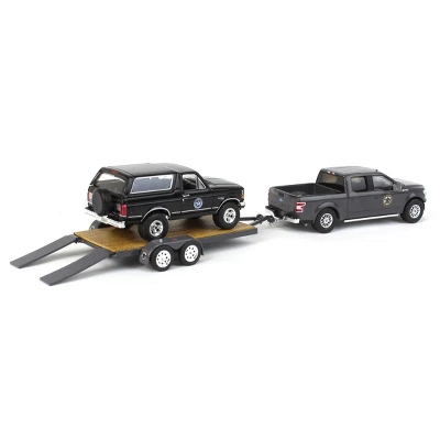 Greenlight Collectibles 1/64 2018 Ford F-150 Truck & 1992 Ford Bronco On Flatbed Trailer Montana Livestock Association Hitch & Tow 11 31150-C 3 Greenlight Collectibles 1/64 2018 Ford F-150 Truck & 1992 Ford Bronco On Flatbed Trailer Montana Livestock Association Hitch & Tow 11 31150-C