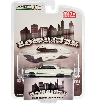 1963 Chevrolet Impala SS Lowrider Light Gray "Mijo Exclusives" Series Ltd Ed To 4800 Pcs 1/64 Diecast Model Car By Greenlight 4 1963 Chevrolet Impala SS Lowrider Light Gray "Mijo Exclusives" Series Ltd Ed To 4800 Pcs 1/64 Diecast Model Car By Greenlight - Image 2