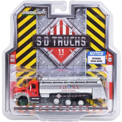 2018 International WorkStar Tanker Truck "FDNY" (Fire Department City Of New York) Red & Silver 1/64 Diecast Model By Greenlight 4 2018 International WorkStar Tanker Truck "FDNY" (Fire Department City Of New York) Red & Silver 1/64 Diecast Model By Greenlight - Image 2