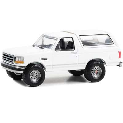 1993 Ford Bronco XLT Oxford White "Hobby Exclusive" Series 1/64 Diecast Model Car By Greenlight 3 1993 Ford Bronco XLT Oxford White "Hobby Exclusive" Series 1/64 Diecast Model Car By Greenlight