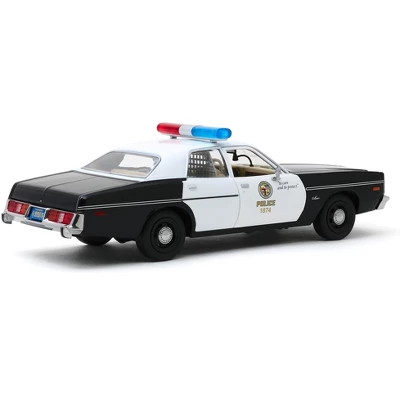 1977 Dodge Monaco "Metropolitan Police" Black & White "The Terminator" (1984) Movie 1/24 Diecast Model Car By Greenlight 4 1977 Dodge Monaco "Metropolitan Police" Black & White "The Terminator" (1984) Movie 1/24 Diecast Model Car By Greenlight - Image 2